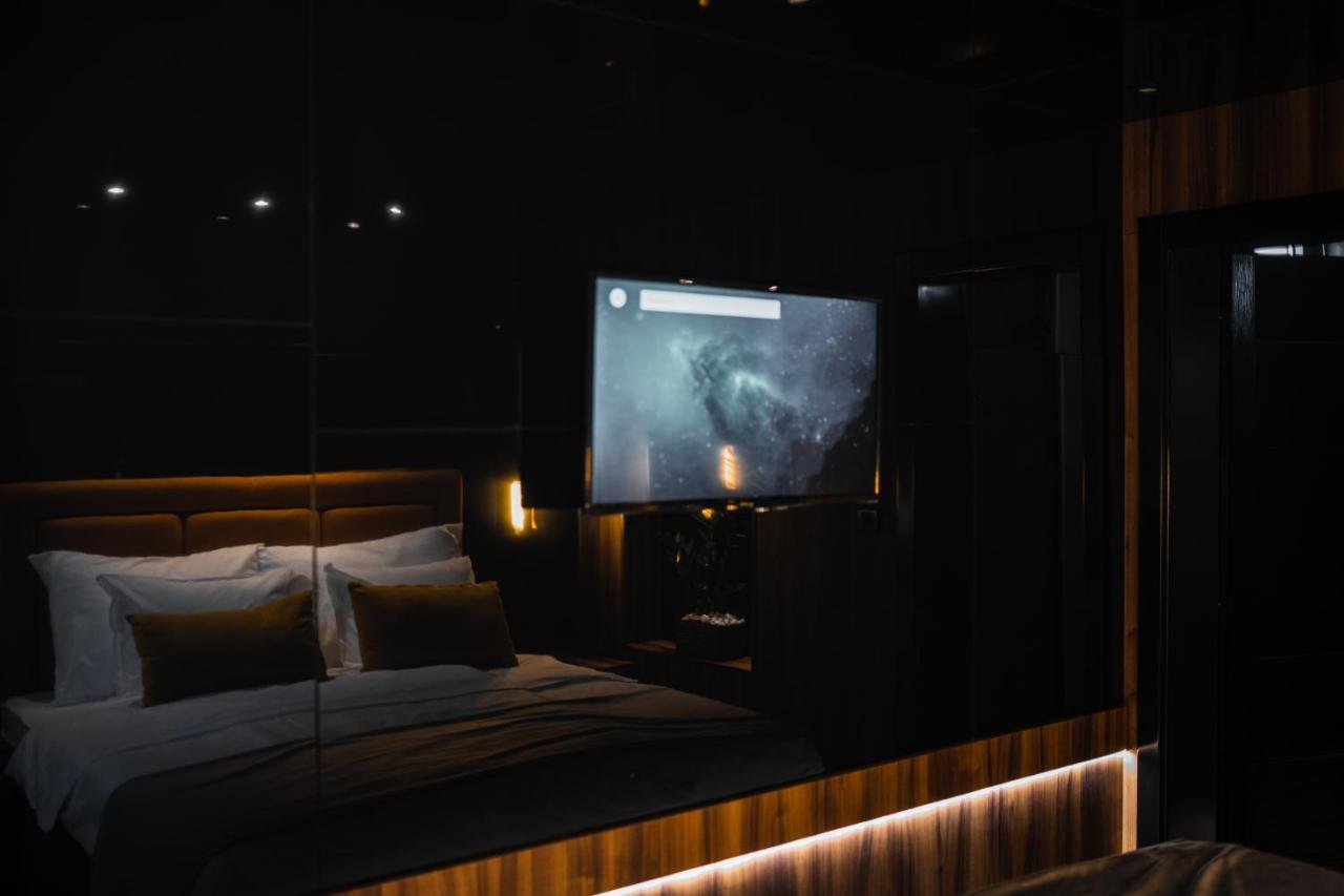 Malux Nis Apartment Bagian luar foto