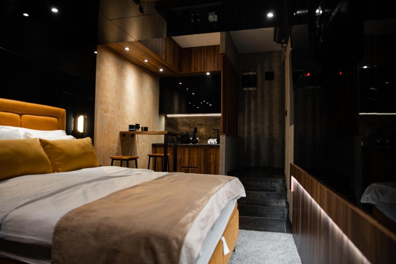 Malux Nis Apartment Bagian luar foto